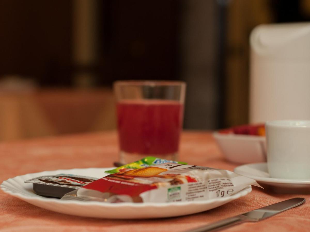 Il Casale Della Fornace Bed & Breakfast Бастия Умбра Екстериор снимка