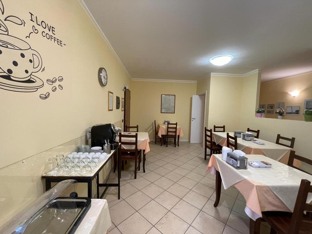 Il Casale Della Fornace Bed & Breakfast Бастия Умбра Екстериор снимка