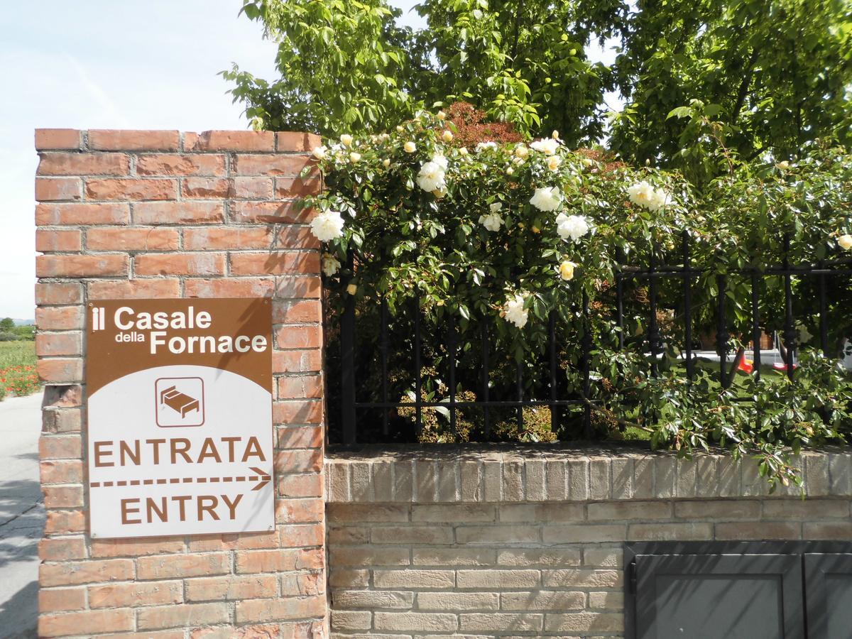 Il Casale Della Fornace Bed & Breakfast Бастия Умбра Екстериор снимка